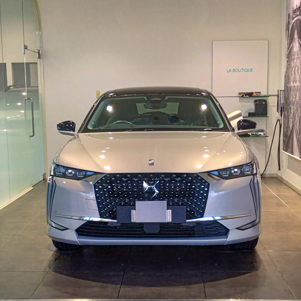 DS4 E-TENSE