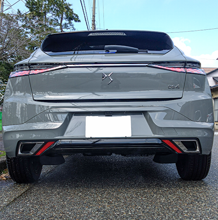 DS4の試乗車を入れ替えしました☆